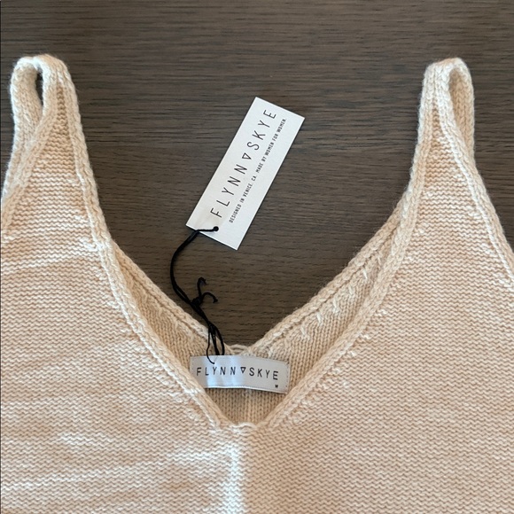 Flynn skye - Picture 2 of 3